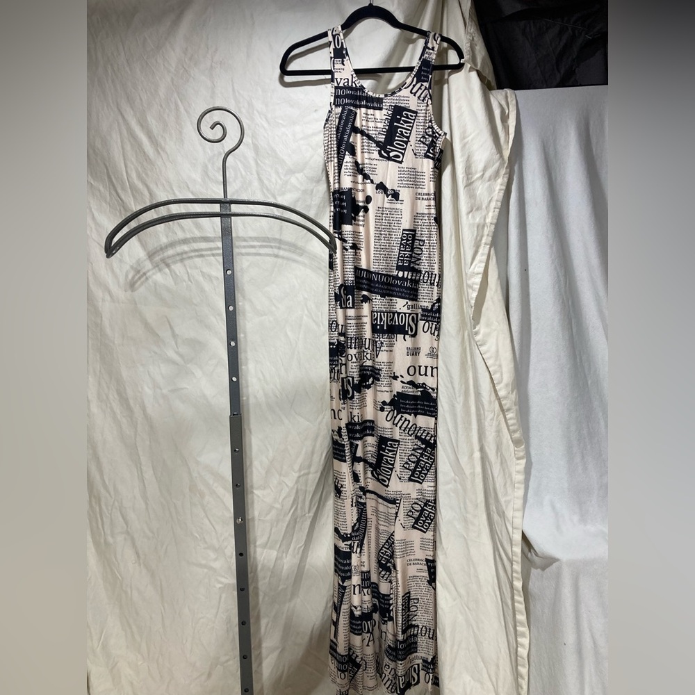 Very long black and cream dress - no tag